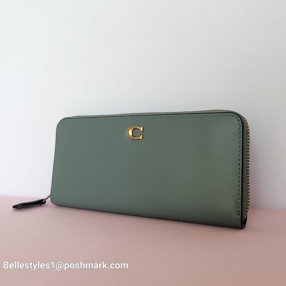 COACH Slim Accordion Smooth Leather Wallet with Back Slip Pocket- Sage color⭐ - Picture 7 of 16